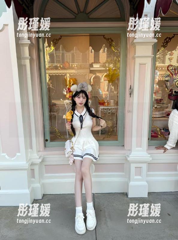 美媛馆 - 口口声声说喜欢，朱可儿Flower泳衣全集下载时代，快来围观吧！