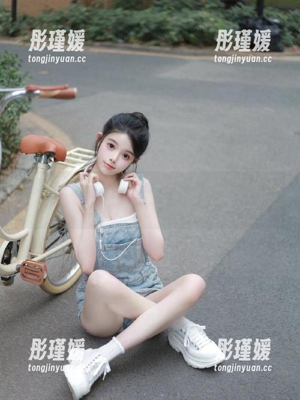 美媛馆 - 迷人许诺Sabrina私拍，蕾丝写真让你感受时尚魅力