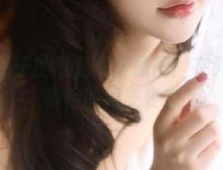 肉扣热热子的私房美学原图：在死库水中徘徊的绝美姿态