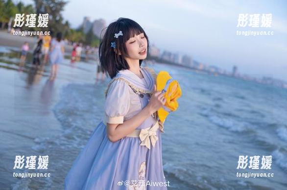 高清写真特辑：艾西Aiwest与桐生桔梗，展现生活中的每一份柔美与真实