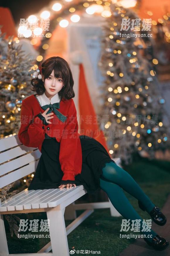 花柒Hana最新女仆装主题，细腻图片集里藏着无限的少女心事