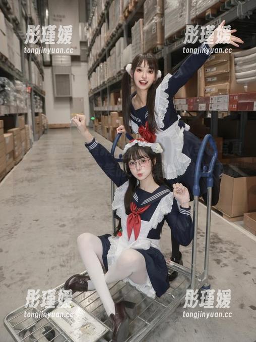 花漾show - 最新周于希Sandy圣诞写真资源，艺术与搞笑的完美结合，快来下载！
