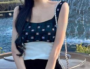 花漾show – 免费获取小海臀的制服写真，保证让你乐在其中，欢笑不止！