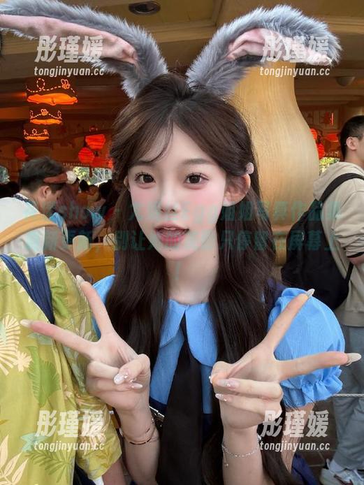花漾show - 尤妮丝Egg姐姐写真作品集最新更新，别让她的美丽只停留在屏幕上！