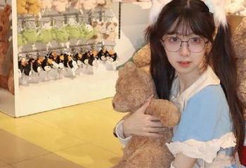 花漾show – 李夫人校服写真图册：你以为校服只会让你回忆考试？不，这里还有别的！