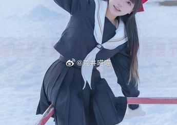 荒井喵喵护士服COS炸裂，套图是不是也该上个热门？