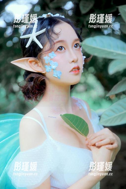 袜啵啵 - 来看看小安的白棉袜！这些写真原图均可免费获取，快来收藏吧！