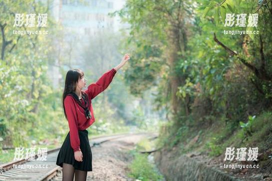 西瓜少女修女stunning写真合集，热情与优雅的完美下载