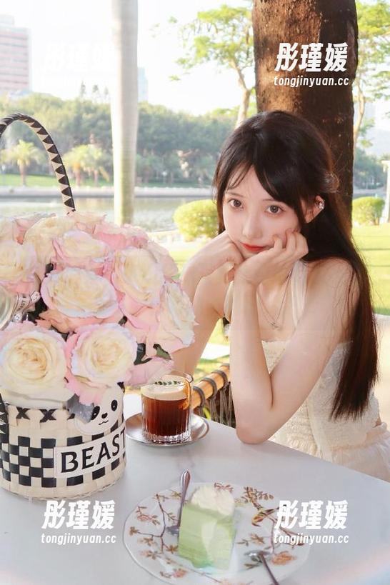 觅芙少女 - 小婉网袜写真大合集，快来观看这些惊艳的时尚图片吧