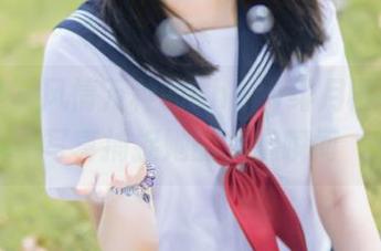 语画界 – 风情万种的Chery绯月樱，高清写真捕捉她的美腿瞬间