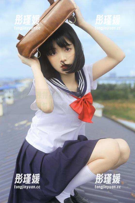 语画界 - 独特视角下的杨晨晨空乘制服，图包资源带你飞向天空