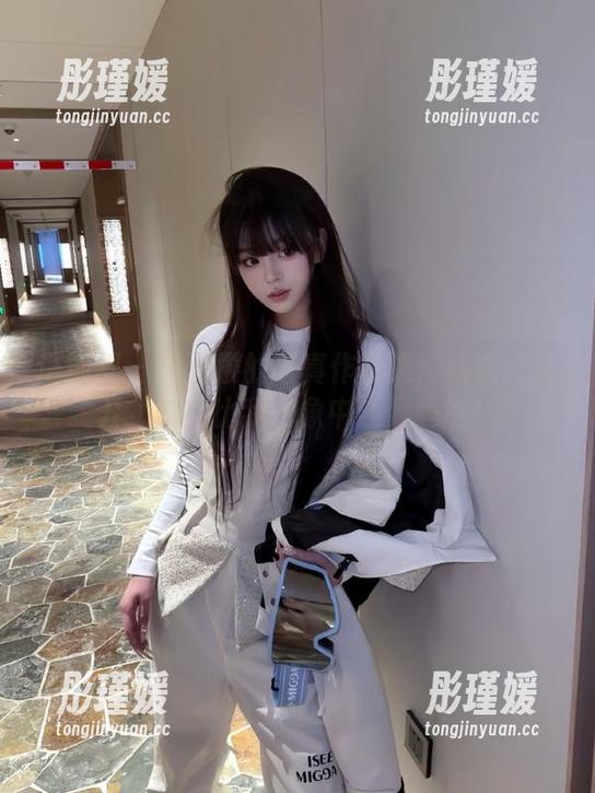 语画界 - 绯月樱的写真作品集：秘密大公开，结果比我想象中还要尴尬！