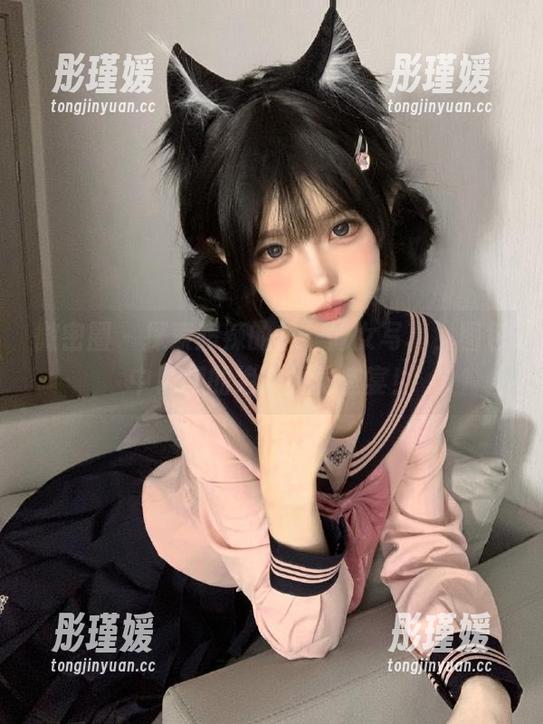 微密圈 - 探索超辣的林一修女写真，图包中隐藏的绝美视觉盛宴！