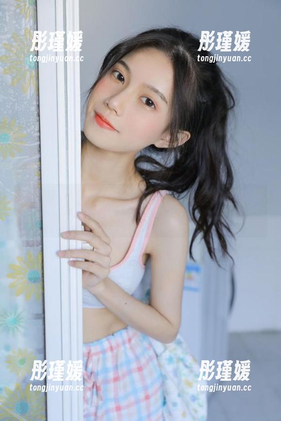 轰趴猫 - 筱慧豹纹风格写真教程，超美图包助你打造抢眼形象！