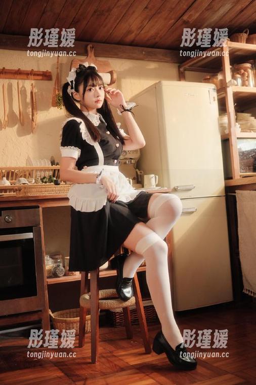 精选作品集锦：轻兰映画校服白丝带来的视觉盛宴
