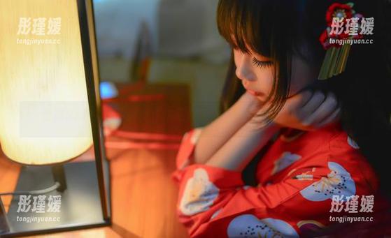雪琪SAMA水下版女仆作品分享，感受水中艺术的无限创意