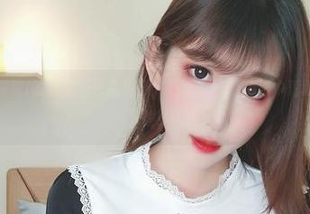 在线获取雯粥粥i的体操服作品资源，感受每一个动作中蕴藏的无限可能性！