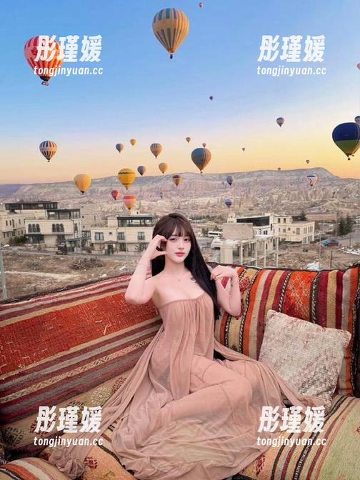 青豆客 - 带你走进艾小青的世界：全套棉袜图包，尽显少女的梦幻气息