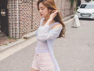 突破界限，风之领域活力白丝少女的原图，让你的壁纸焕然一新！