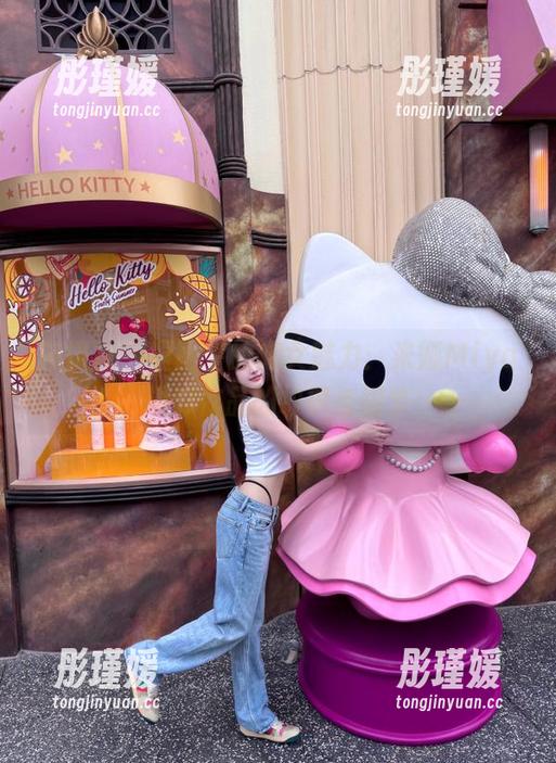 魅妍社 - 原图中的修女魅力：米娅Miya摄影作品的故事与细节