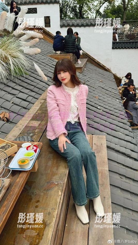 鹿八岁baby高清旗袍女仆写真合集，品味经典文化与美丽瞬间的完美邂逅